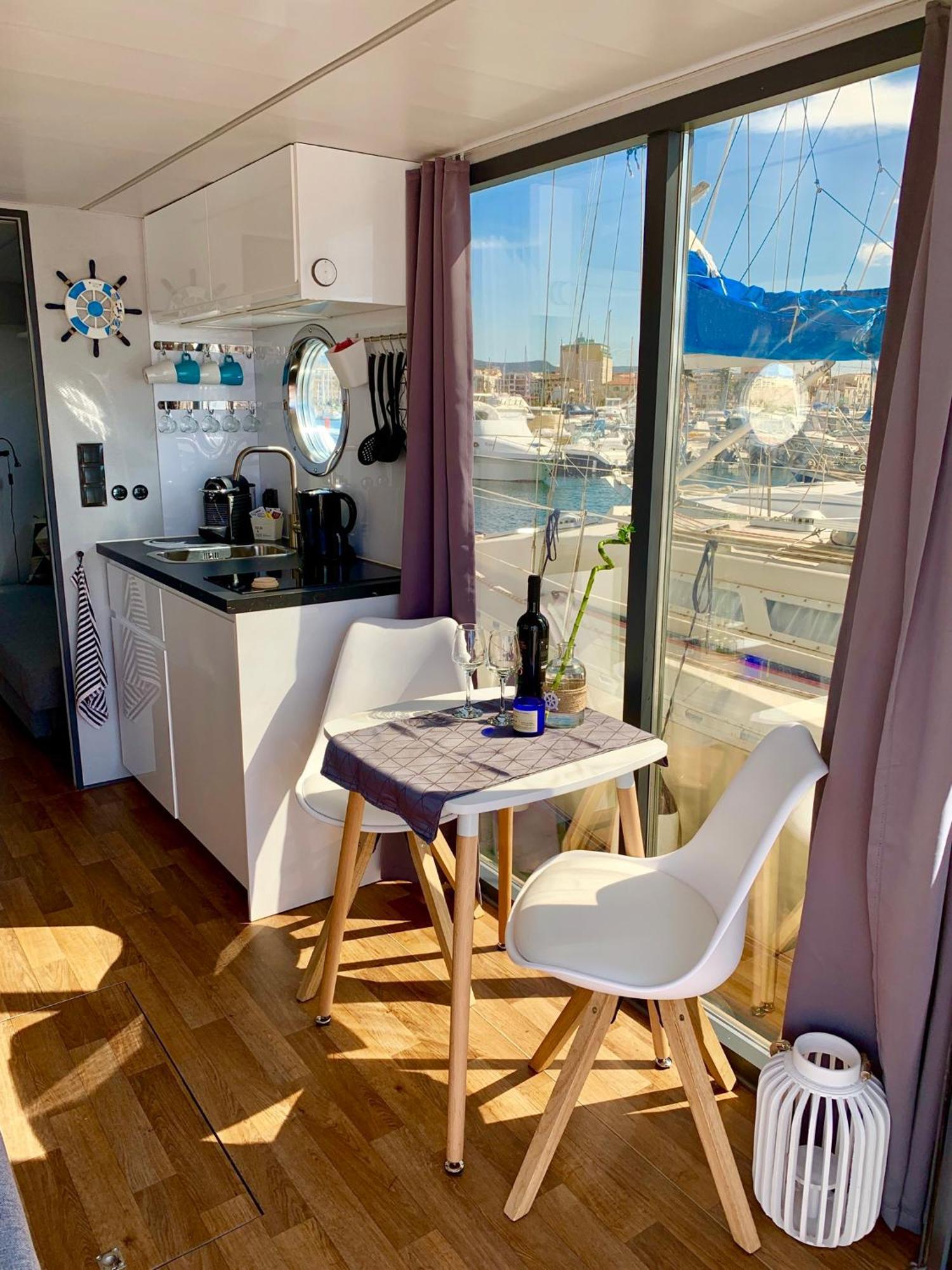Hotel Houseboat Seabreeze Alghero Exterior foto